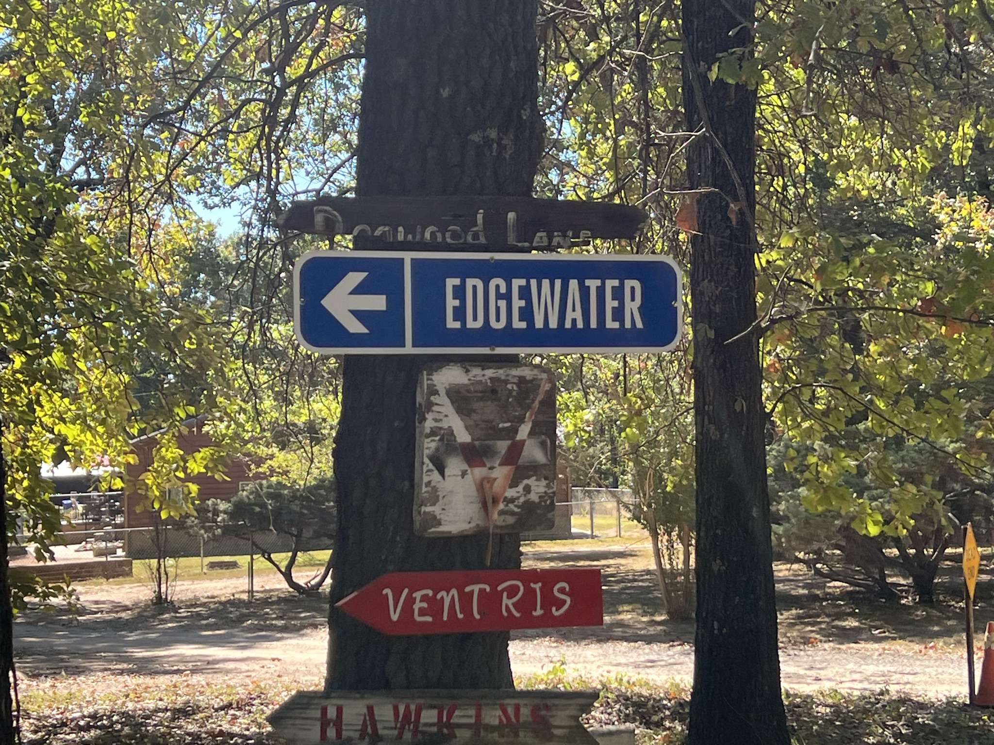 Edgewater arrival sign 2